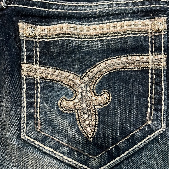 Beautiful rock revival shorts worn a couple times - Picture 5 of 7